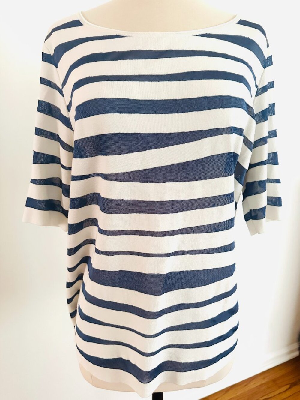 Lafayette 148 Womens  Blue White Stripe Top Abstract Mesh Size M